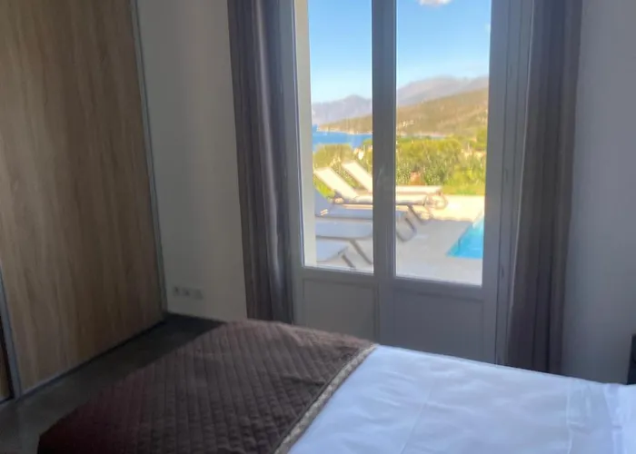 Les Lauriers Roses 2 Сен-Флоран